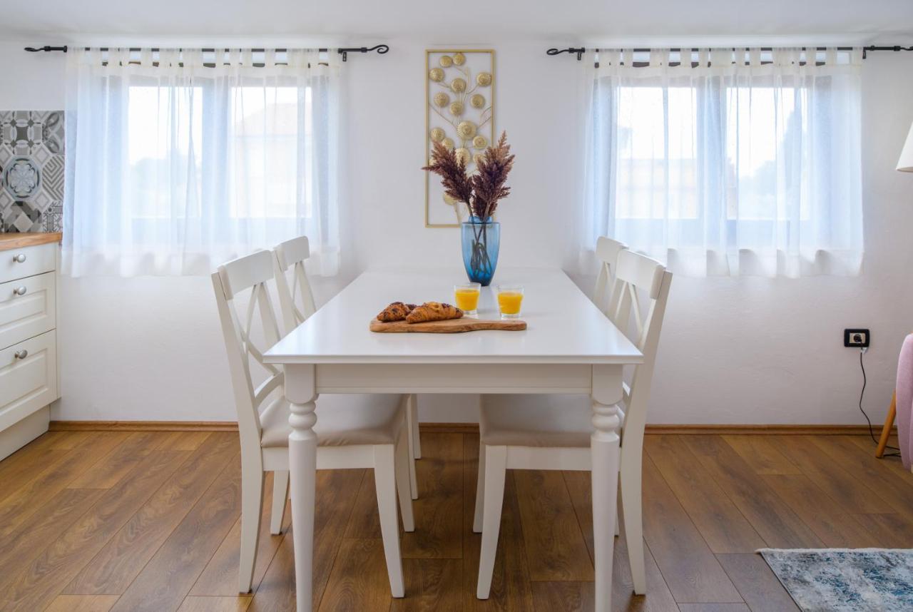 Apartments Perkovic 파자나 외부 사진